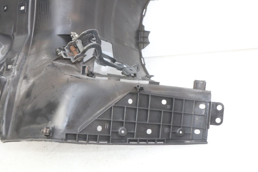 photo de TABLIER INTERIEUR HONDA FES S-WING SWING ABS 125 (2007 - 2015)
