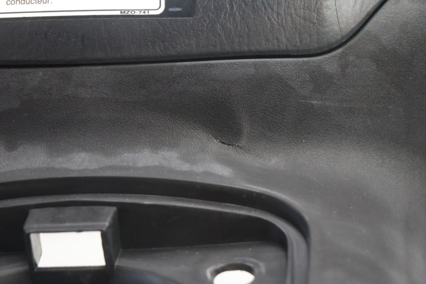 photo de TABLIER INTERIEUR HONDA FJS SILVER WING SILVERWING 400 (2005 - 2008) - Autre angle de vue