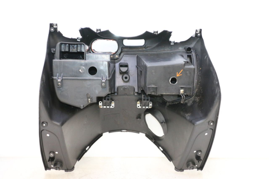photo de TABLIER INTERIEUR SYM GTS EVO 125 (2009 - 2013) - Vue d’ensemble