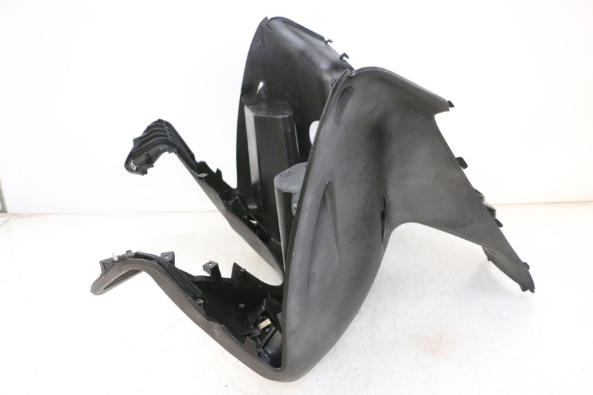 photo de TABLIER INTERIEUR JM MOTORS GTS 125 (2015 - 2019) - Zoom état d’usage
