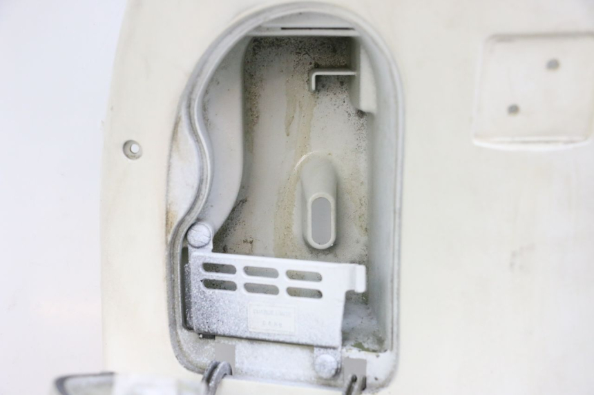 photo de TABLIER INTERIEUR HONDA NES AROBASE 125 (2000 - 2003) - Zoom composants