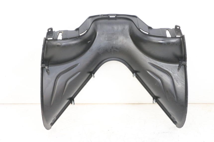 photo de TABLIER INTERIEUR INFERIEUR PIAGGIO FLY 4T 50 (2013 - 2017) - Vue d’ensemble