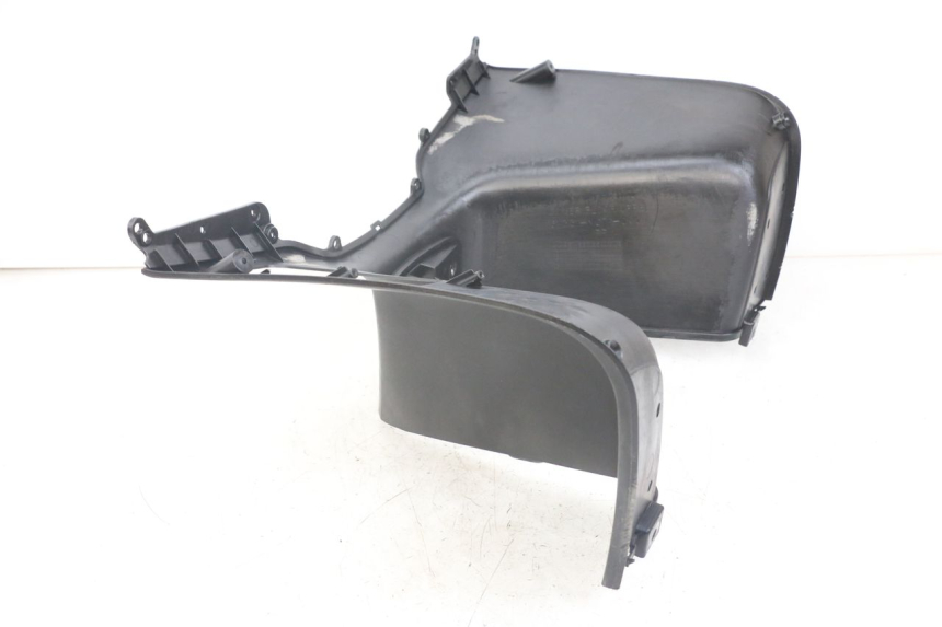 photo de TABLIER INTERIEUR INFERIEUR HONDA FJS SILVERWING SILVER WING 600 (2001 - 2010)