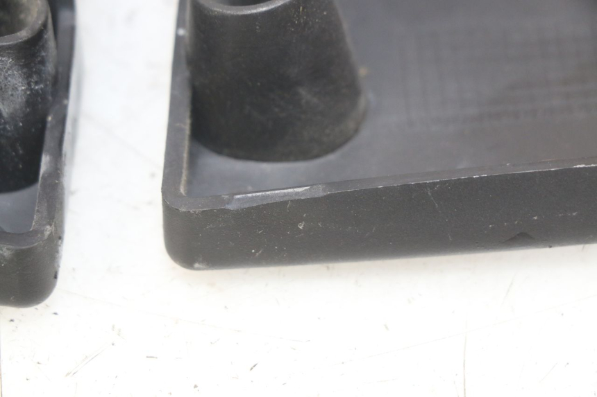 photo de TABLIER INTERIEUR INFERIEUR PIAGGIO VESPA PRIMAVERA 2T 50 (2013 - 2018)