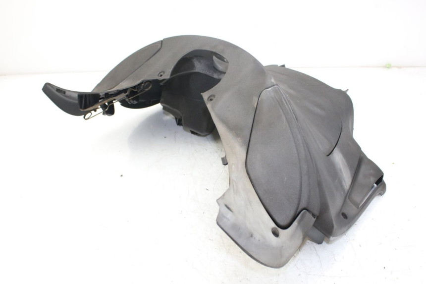 photo de TABLIER INTERIEUR INFERIEUR PIAGGIO X9 EVOLUTION 250 (2003 - 2007)