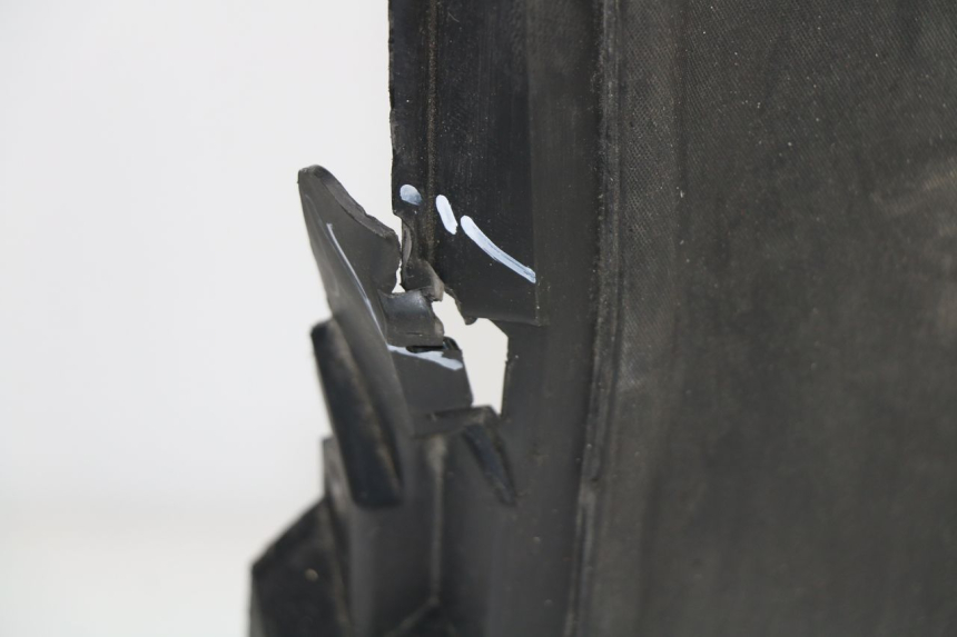 photo de TABLIER INTERIEUR INFERIEUR RENAULT TWIZY 45 (2012 - 2019)