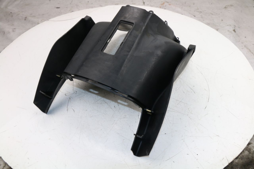 photo de TABLIER INTERIEUR INFERIEUR SYM ORBIT 50 (2008 - 2010)