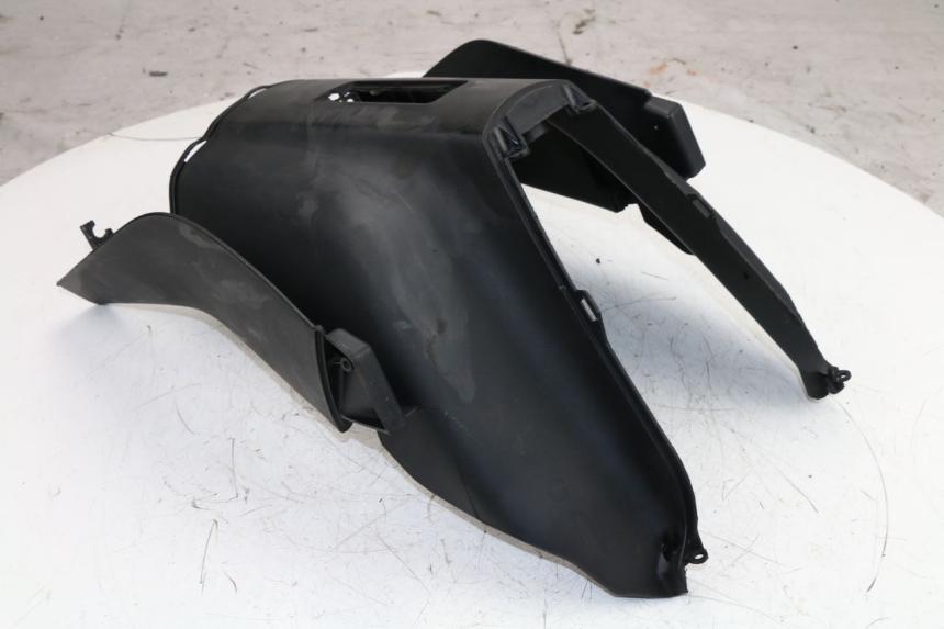 photo de TABLIER INTERIEUR INFERIEUR SYM ORBIT 50 (2008 - 2010)