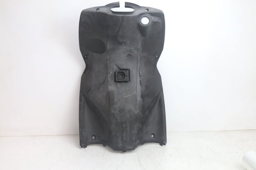 photo de TABLIER INTERIEUR PEUGEOT KISBEE 4T 50 (2018 - 2022) - Détail de la pièce