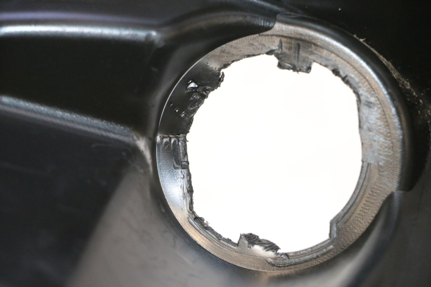photo de TABLIER INTERIEUR PEUGEOT KISBEE 4T 50 (2023 - 2026) - Détail de la pièce