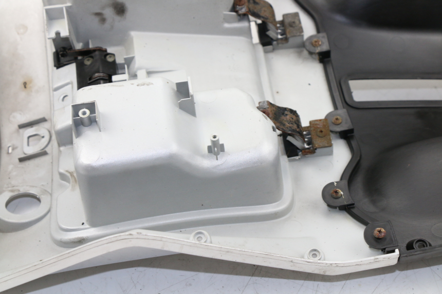 photo de TABLIER INTERIEUR KYMCO PEOPLE S 125 (2000 - 2008)