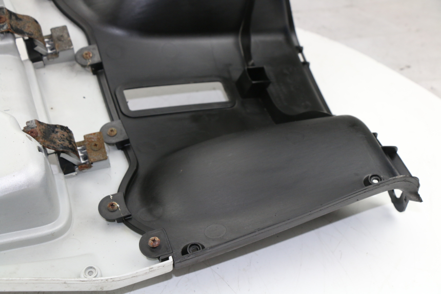 photo de TABLIER INTERIEUR KYMCO PEOPLE S 125 (2000 - 2008)