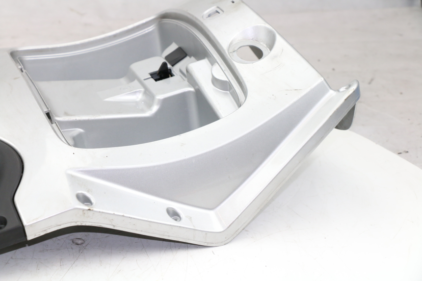 photo de TABLIER INTERIEUR KYMCO PEOPLE S 125 (2000 - 2008)