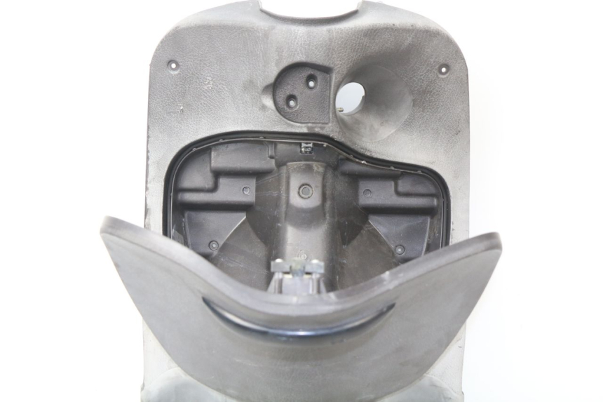 photo de TABLIER INTERIEUR PIAGGIO LIBERTY 2T 50 (2009 - 2013) - Zoom état d’usage