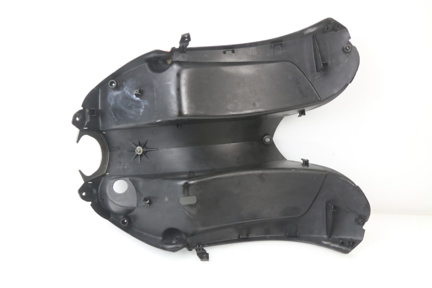 photo de TABLIER INTERIEUR PEUGEOT LUDIX BLASTER 50 (2006 - 2014) - Points de fixation