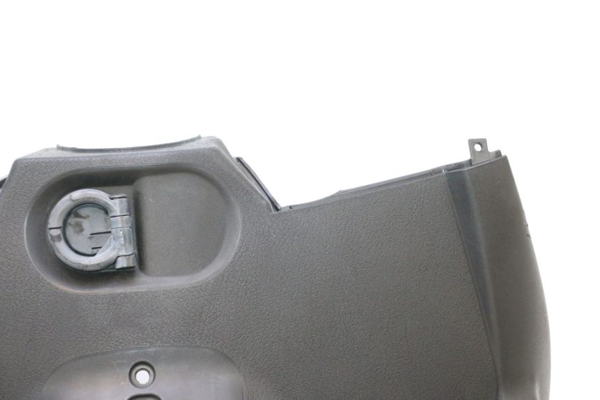 photo de TABLIER INTERIEUR PIAGGIO MP3 RL 250 (2006 - 2010) - Focus structure