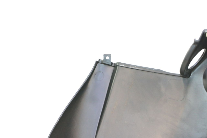 photo de TABLIER INTERIEUR PIAGGIO MP3 125 (2006 - 2014) - Aperçu profil