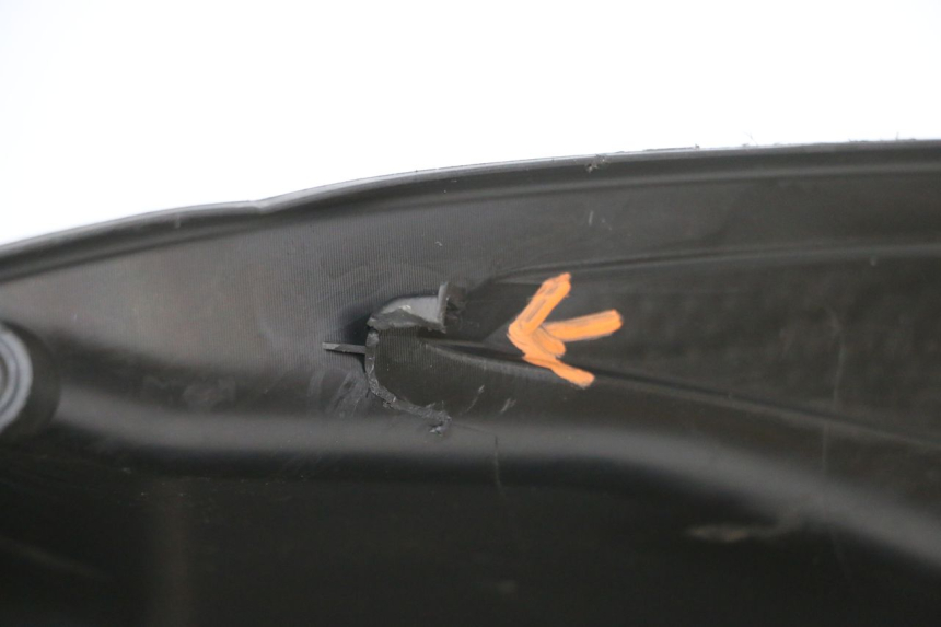 photo de TABLIER INTERIEUR SYM ORBIT III 3 4T 50 (2021 - 2025) - Gros plan technique