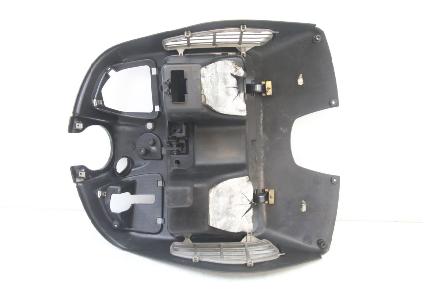 photo de TABLIER INTERIEUR PIAGGIO VESPA GRANTURISMO 125 (2003 - 2007)