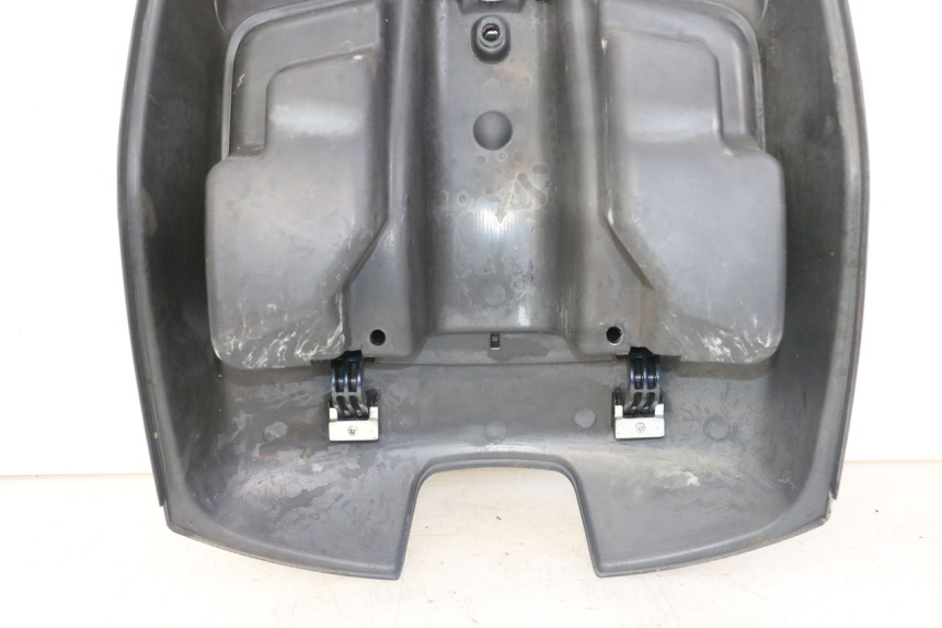 photo de TABLIER INTERIEUR PIAGGIO VESPA LX 150 (2005 - 2013)