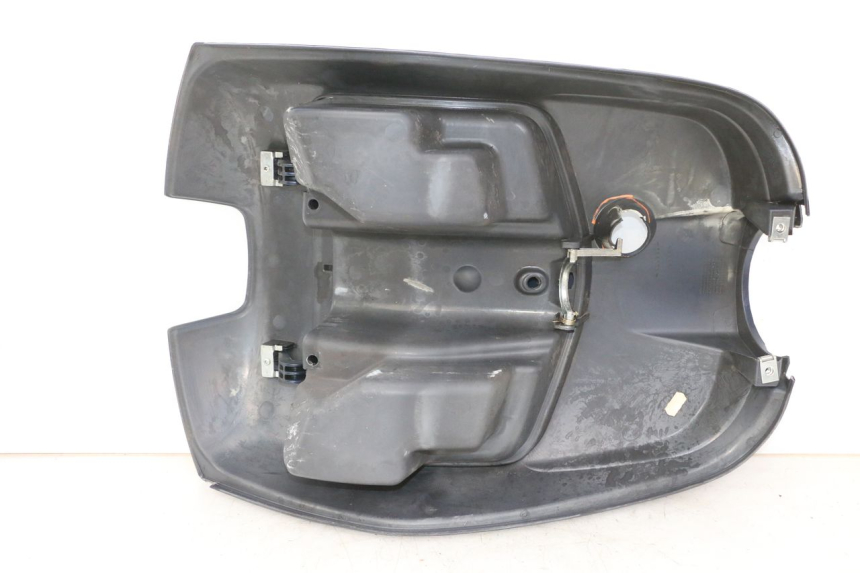 photo de TABLIER INTERIEUR PIAGGIO VESPA LX 150 (2005 - 2013)