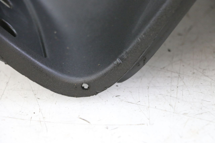 photo de TABLIER INTERIEUR PIAGGIO X8 125 (2004 - 2007)