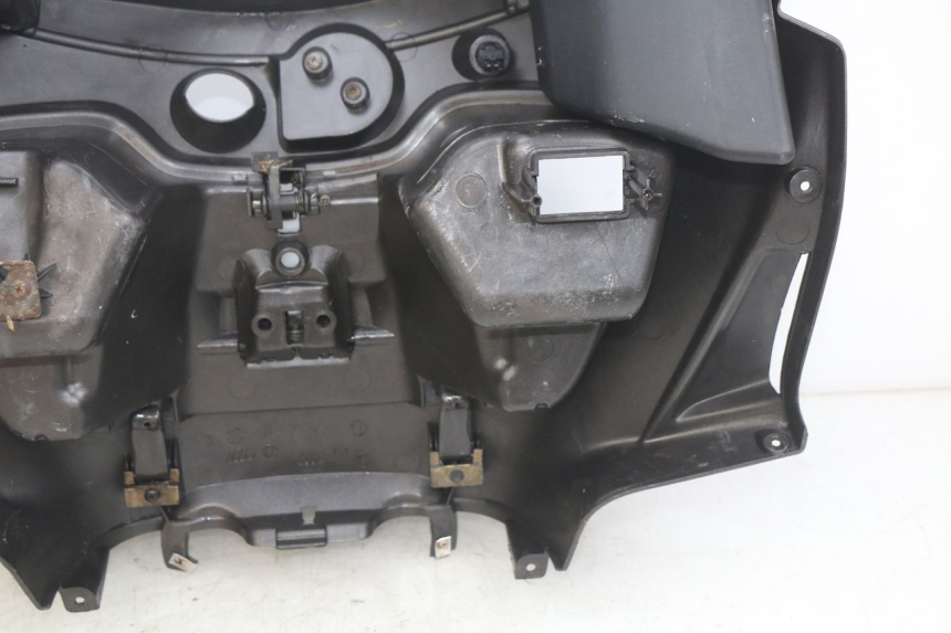 photo de TABLIER INTERIEUR PIAGGIO X9 EVOLUTION 125 (2003 - 2007)