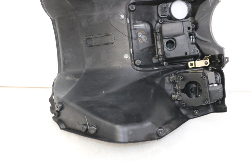 photo de TABLIER INTERIEUR DAELIM S3 125 (2010 - 2017)