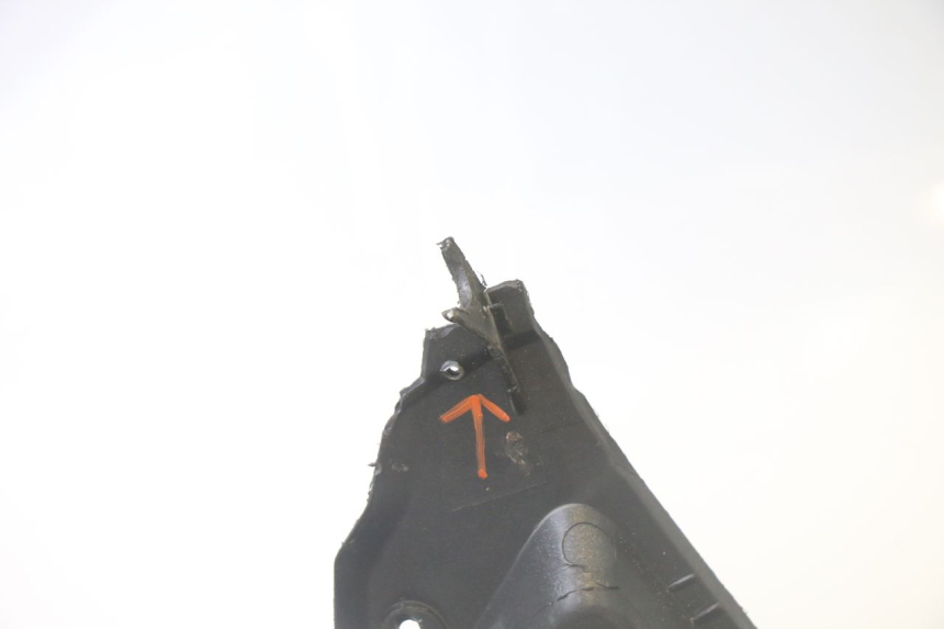 photo de TABLIER INTERIEUR PEUGEOT SATELIS 125 (2013 - 2018) - État de surface