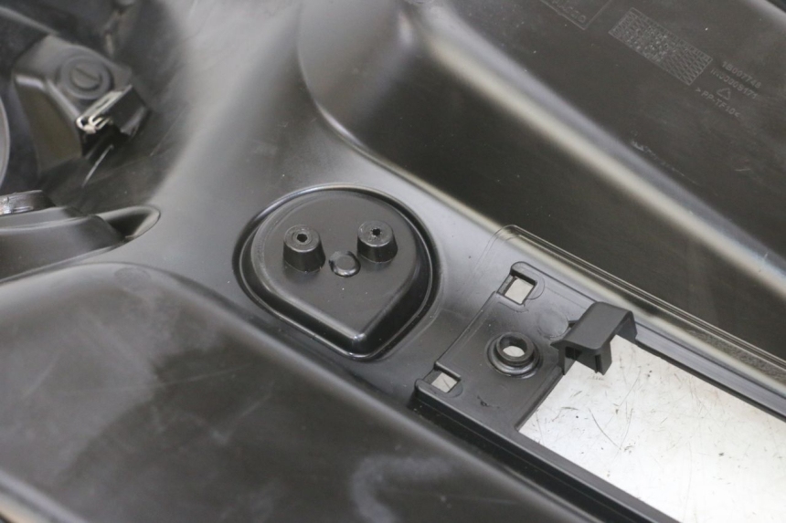 photo de TABLIER INTERIEUR APRILIA SR 2T 50 (2018 - 2022)