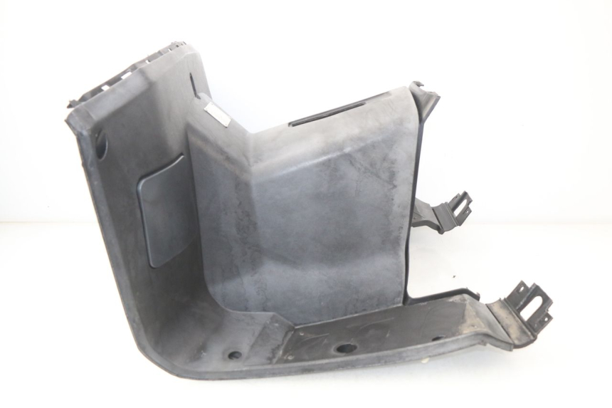 photo de TABLIER INTERIEUR RAZZO STEED 125 (2012 - 2018) - Marquages et références