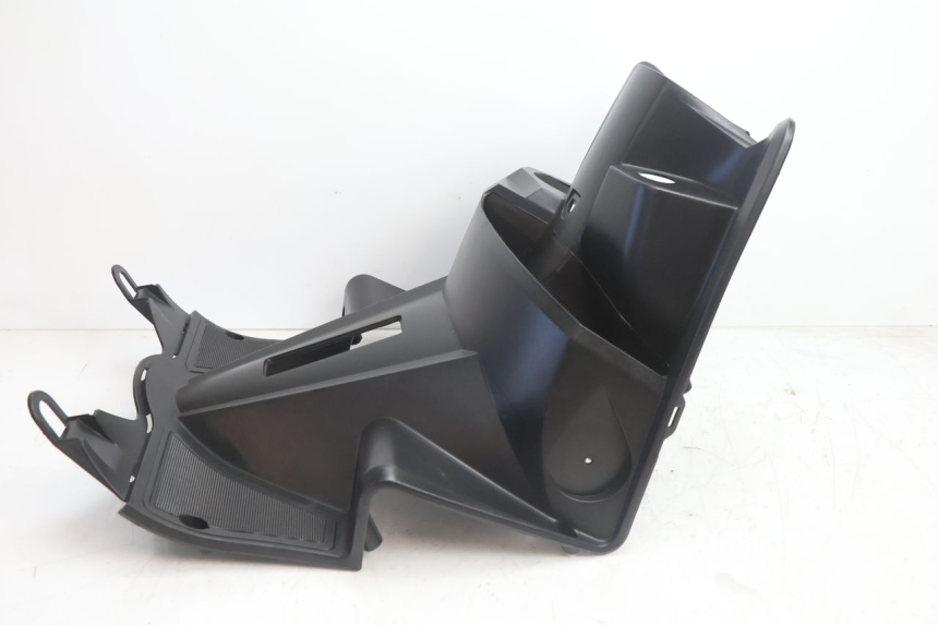 photo de TABLIER INTERIEUR VASTRO STREET S 50 (2016 - 2021) - Points de fixation