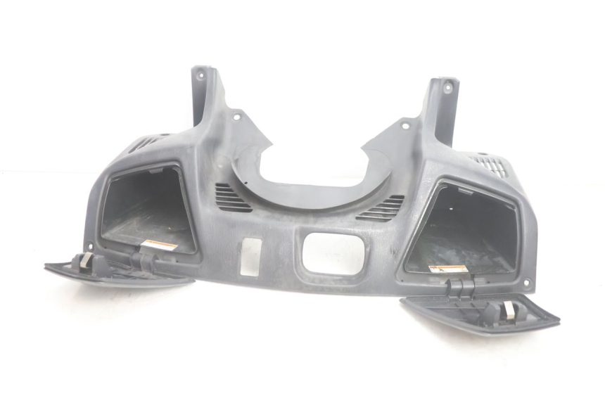 photo de TABLIER INTERIEUR SUPERIEUR SUZUKI BURGMAN EXECUTIVE ABS 650 (2006 - 2012) - Vue d’ensemble