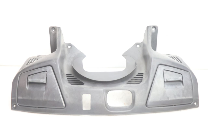 photo de TABLIER INTERIEUR SUPERIEUR SUZUKI BURGMAN EXECUTIVE ABS 650 (2006 - 2012) - Détail de la pièce