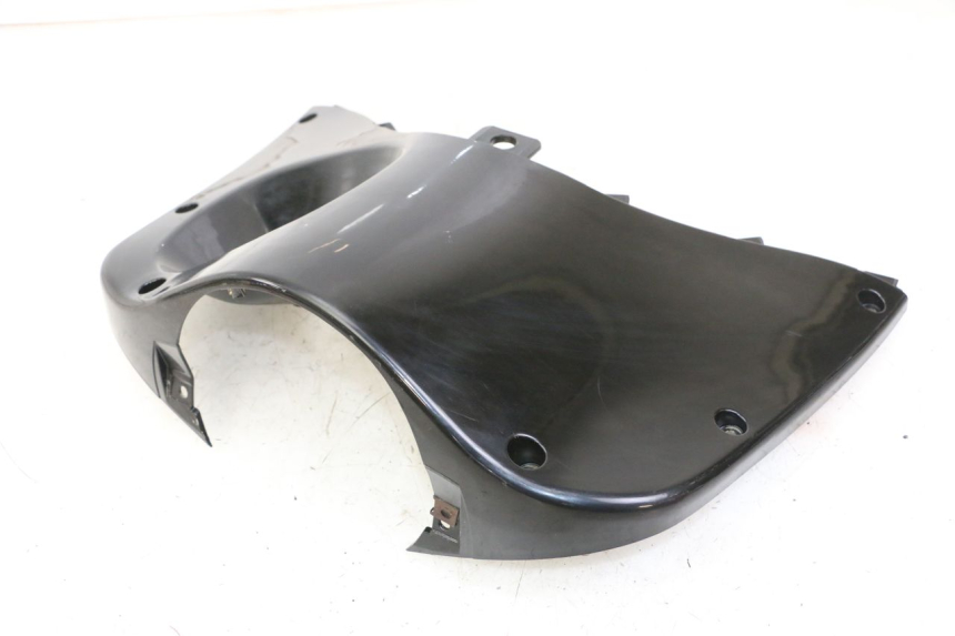photo de TABLIER INTERIEUR SUPERIEUR DAELIM BESBI 125 (2007 - 2008)