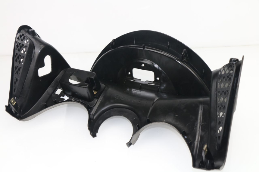 photo de TABLIER INTERIEUR SUPERIEUR KYMCO GRAND DINK 125 (2002 - 2007)