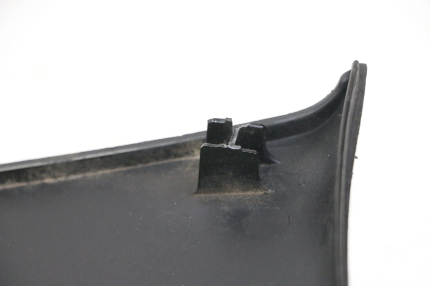 photo de TABLIER INTERIEUR SUPERIEUR HONDA FES S-WING SWING 125 (2007 - 2015)