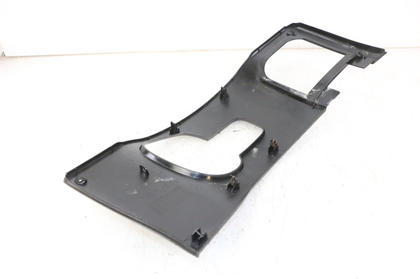 photo de TABLIER INTERIEUR SUPERIEUR HONDA FES S-WING SWING 125 (2007 - 2015)