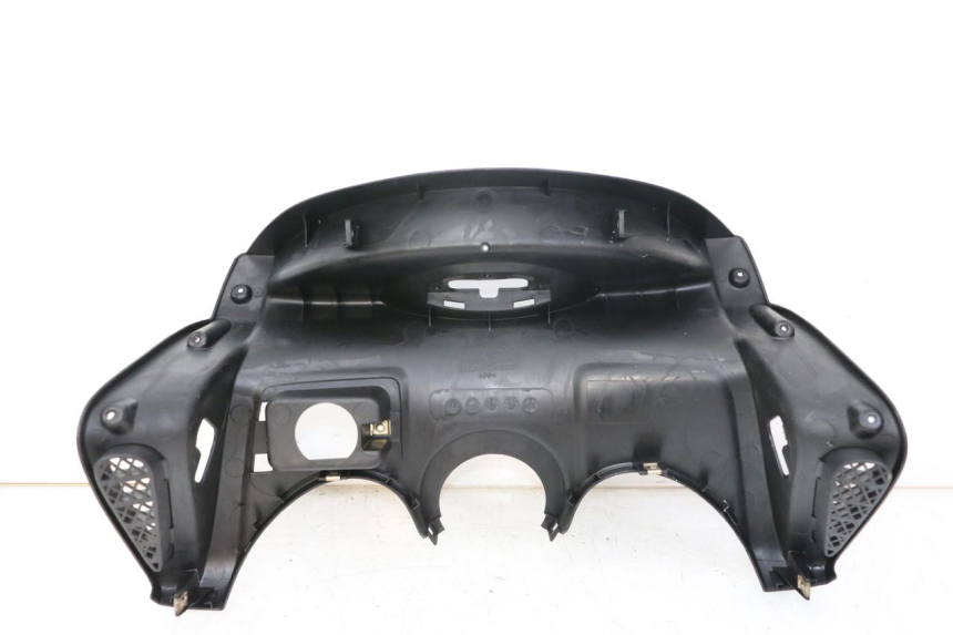 photo de TABLIER INTERIEUR SUPERIEUR KYMCO GRAND DINK 125 (2008 - 2014)