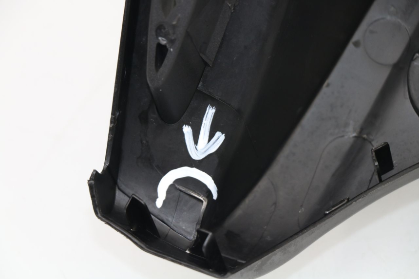 photo de TABLIER INTERIEUR SUPERIEUR KYMCO GRAND DINK 125 (2008 - 2014)