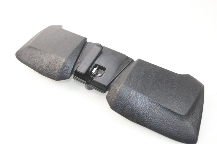 photo de TABLIER INTERIEUR SUPERIEUR PIAGGIO MP3 HPE 500 (2019 - 2022)