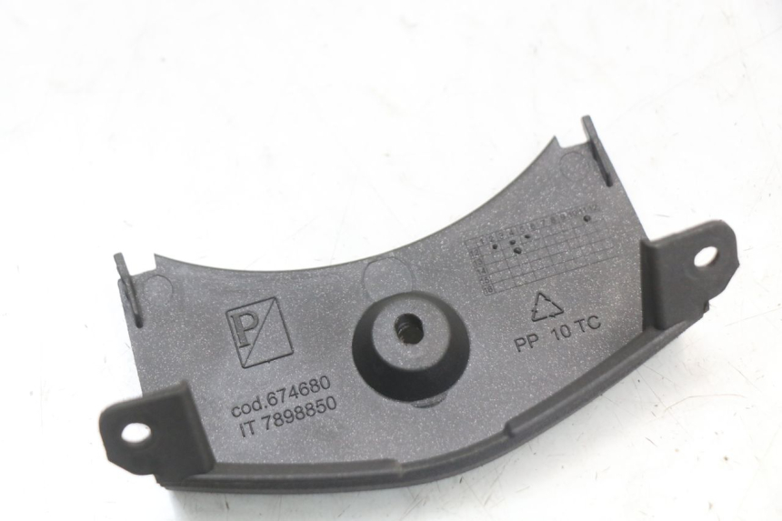 photo de TABLIER INTERIEUR SUPERIEUR PIAGGIO X10 125 (2012 - 2017)