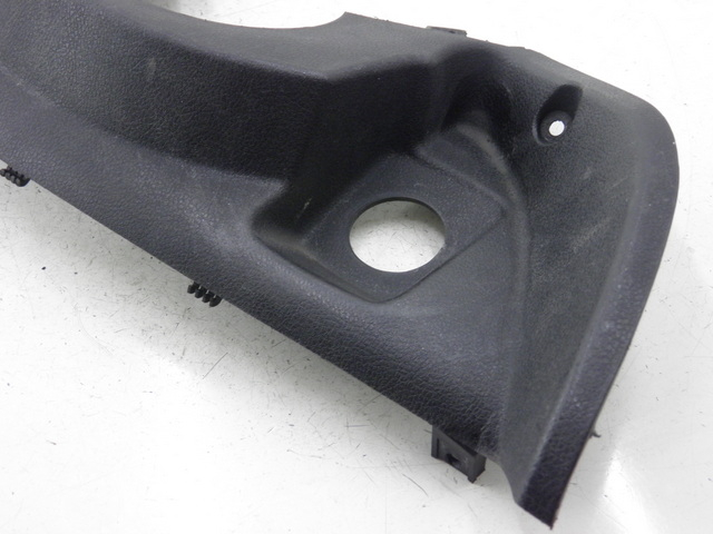 photo de TABLIER INTERIEUR SUPERIEUR YAMAHA YP MAJESTY 125 (1998 - 2001)