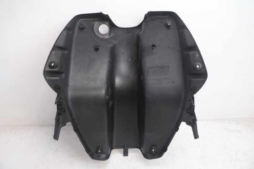 photo de TABLIER INTERIEUR PEUGEOT TREKKER 50 (1995 - 2004) - Points de fixation