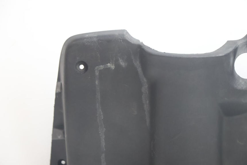 photo de TABLIER INTERIEUR PEUGEOT TREKKER 50 (1995 - 2004) - Zoom état d’usage