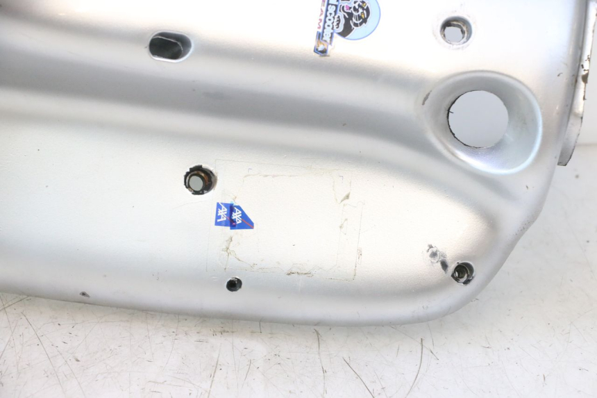 photo de TABLIER INTERIEUR PIAGGIO TYPHOON 50 (1993 - 1999) - Aperçu profil