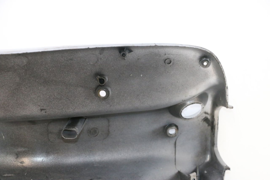 photo de TABLIER INTERIEUR PIAGGIO TYPHOON 50 (1993 - 1999) - Autre angle de vue