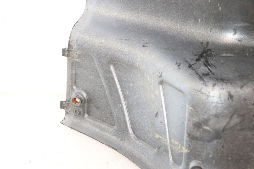 photo de TABLIER INTERIEUR PIAGGIO TYPHOON 50 (1993 - 1999) - Vue d’ensemble