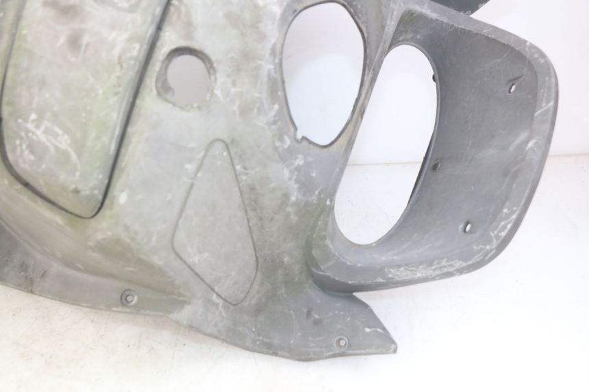 photo de TABLIER INTERIEUR SUZUKI UH BURGMAN 125 (2002 - 2006) - Zoom qualité