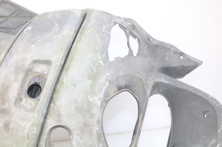 photo de TABLIER INTERIEUR SUZUKI UH BURGMAN 125 (2002 - 2006) - Aperçu profil